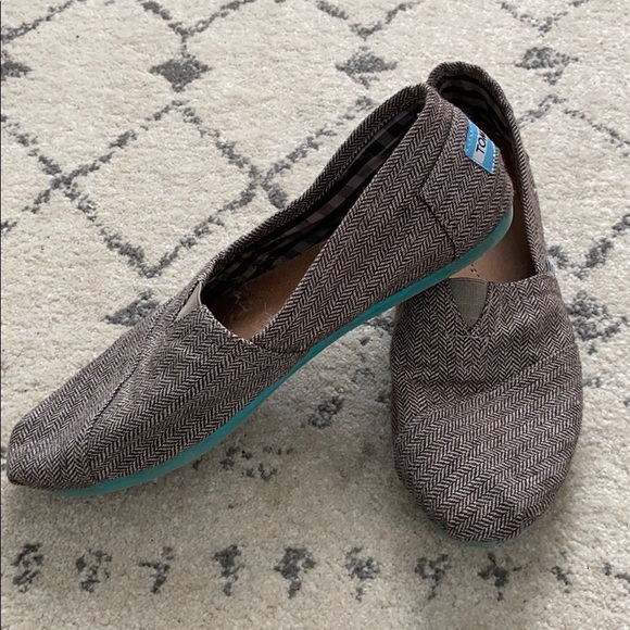 TOMS Herringbone Canvas Shoes - Picture 2 of 6